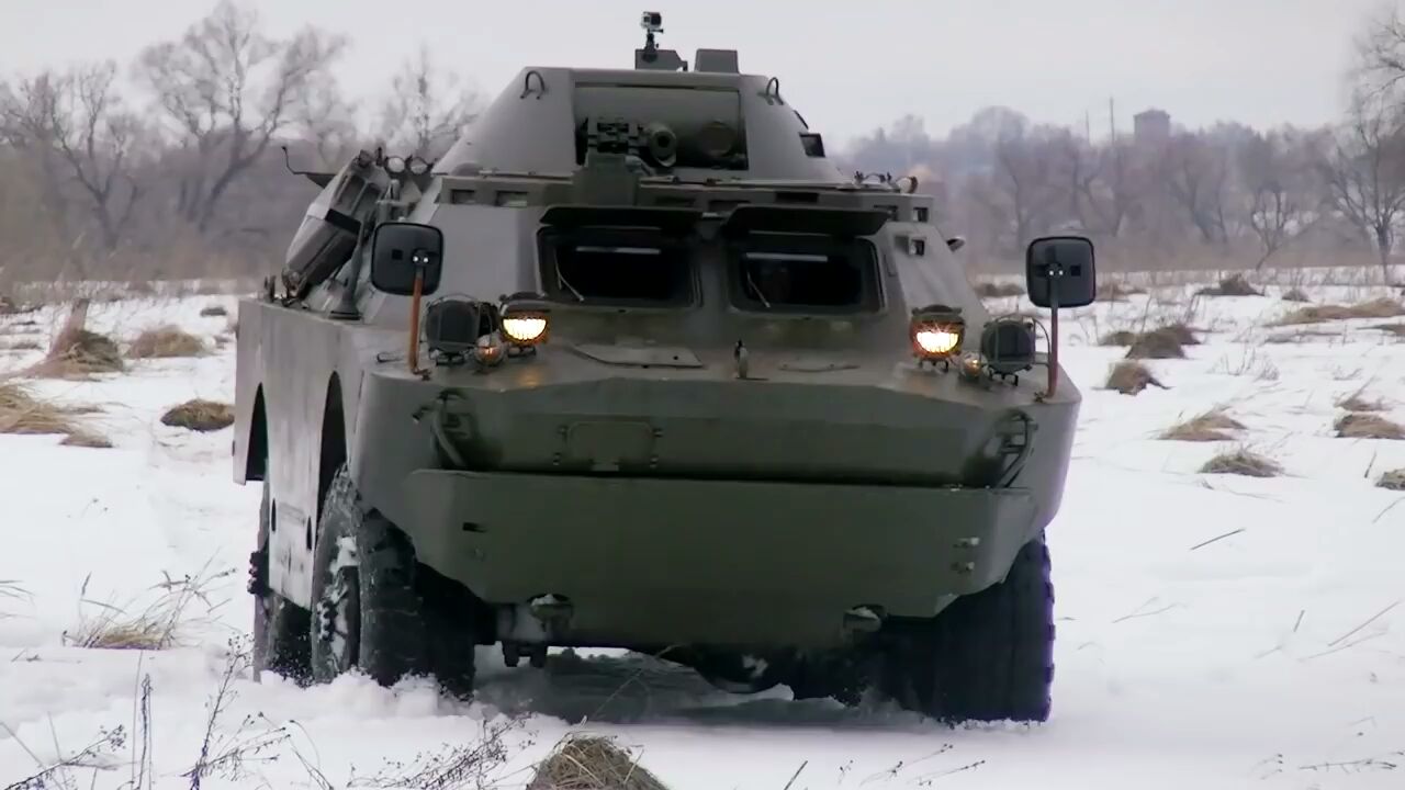 【硬核试驾】苏联军用装甲车:BRDM-2装甲侦察车
